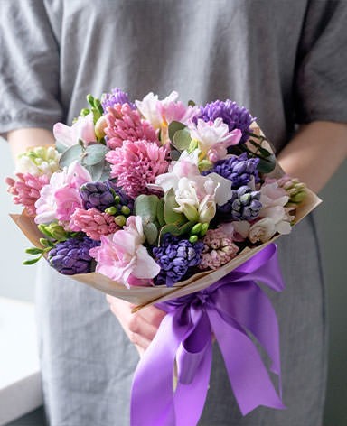 Бесплатная доставка цветов в Макарьеве